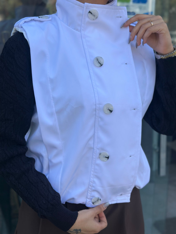 وست زنانه ۸ دکمه داخل استر